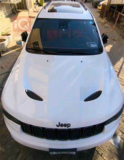 جیپ گراند شیرۆکی